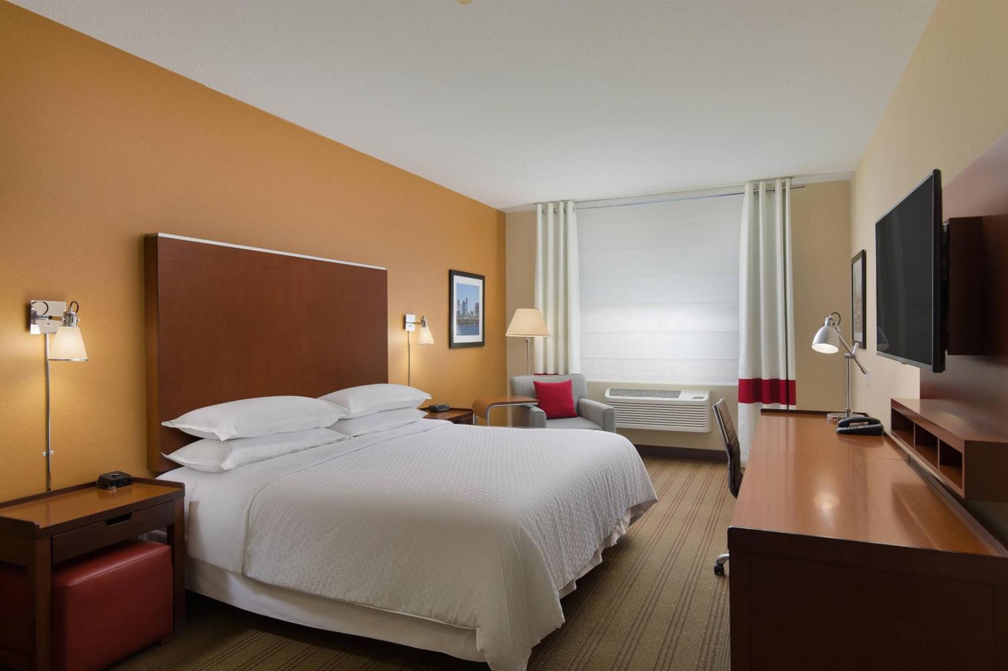 Four Points By Sheraton Portland East Fairview Екстериор снимка
