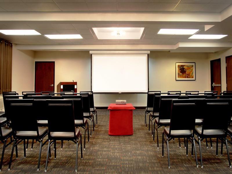 Four Points By Sheraton Portland East Fairview Екстериор снимка